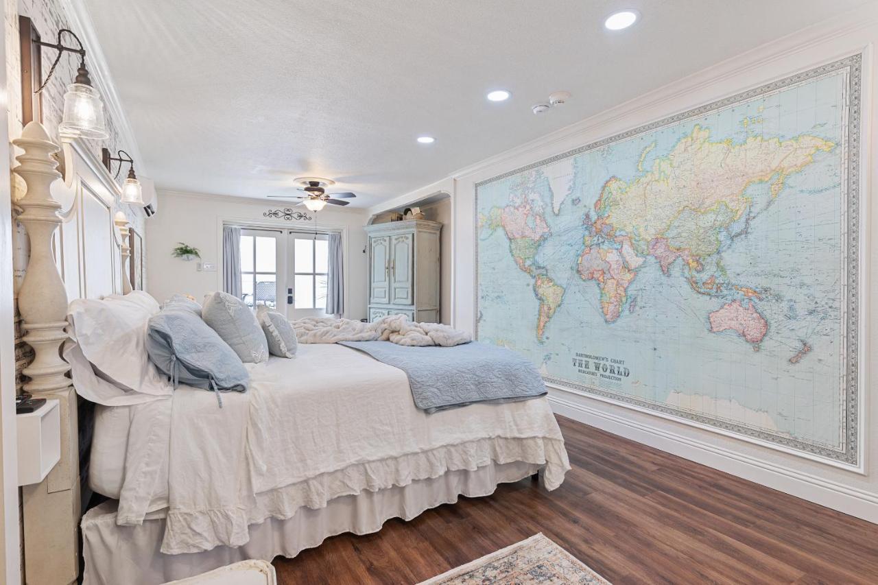 The Old Liberty Schoolhouse Bed & Breakfast Azle Bagian luar foto