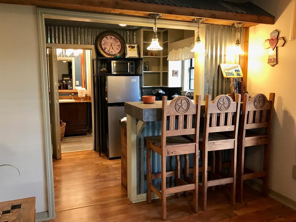The Old Liberty Schoolhouse Bed & Breakfast Azle Bagian luar foto