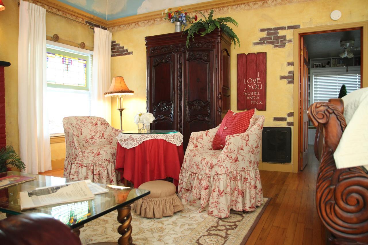 The Old Liberty Schoolhouse Bed & Breakfast Azle Bagian luar foto