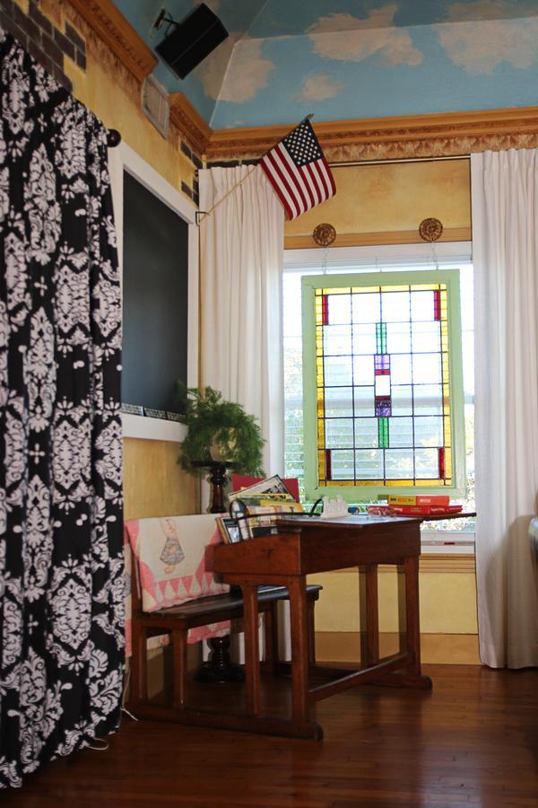 The Old Liberty Schoolhouse Bed & Breakfast Azle Bagian luar foto